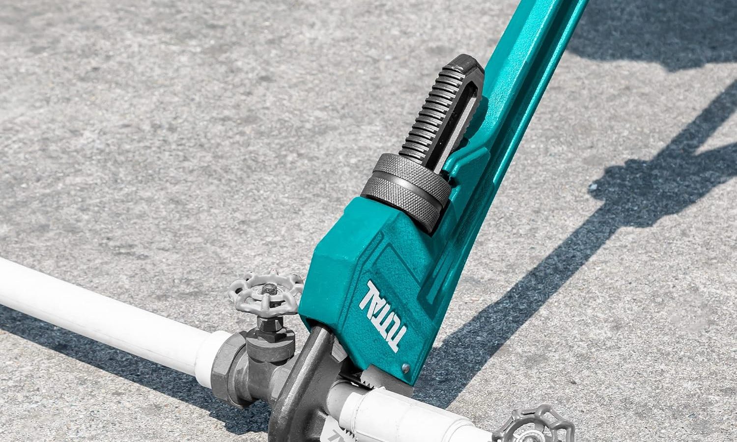 Total Pipe Wrench 48″ – THT171486