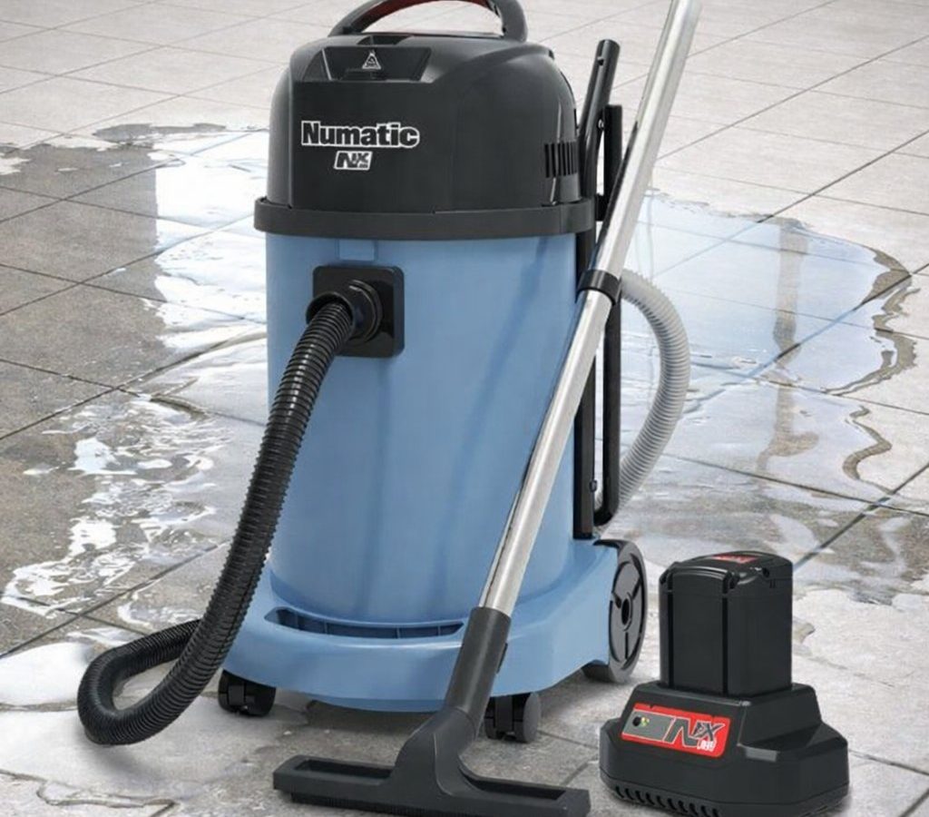 Numatic 919336 WBV470NX 36V Cordless Wet & Dry Vacuum 6L Wet / 9L Dry (1 x NX300 Battery)
