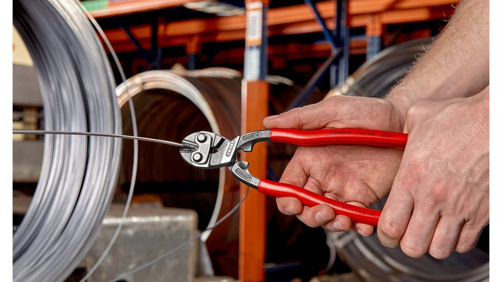 Knipex 71 01 250 SB CoBolt XL Compact Bolt Cutter 250mm (Carded)