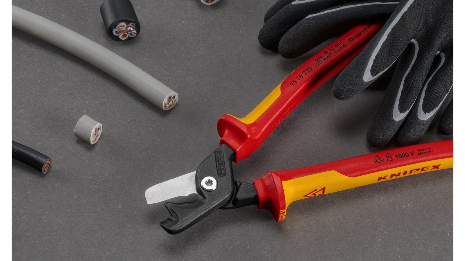 Knipex 95 18 225 SB VDE StepCut XL Cable Shears 225mm (Carded)