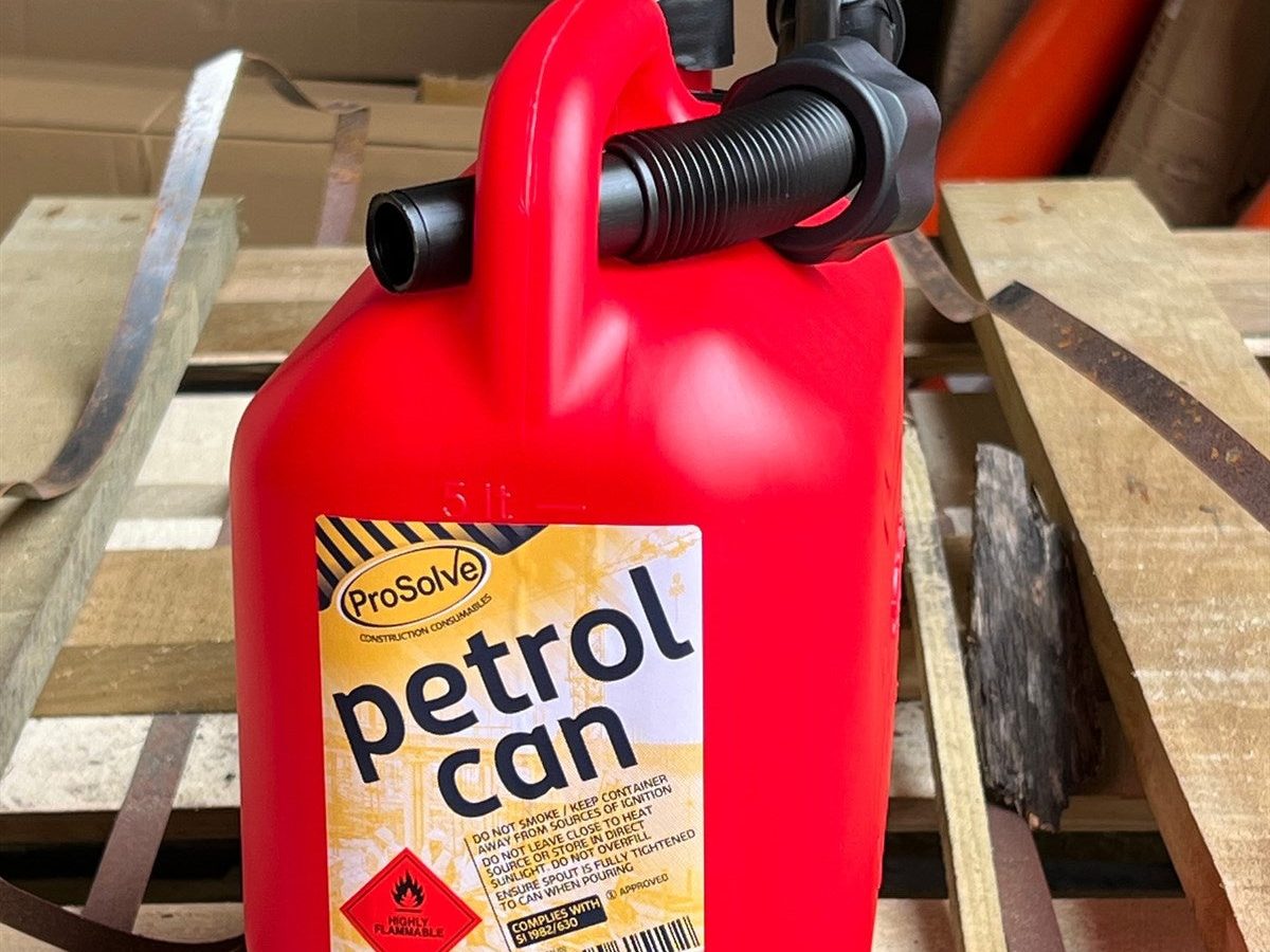 ProSolve PVPFCR5 Red Plastic Petrol Fuel Can 5L