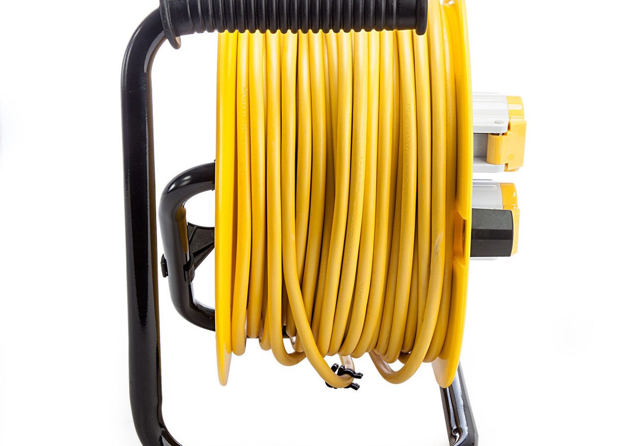 Masterplug LVCT5016-2-MP Cable Reel 2 Socket 16A 50m (110V)