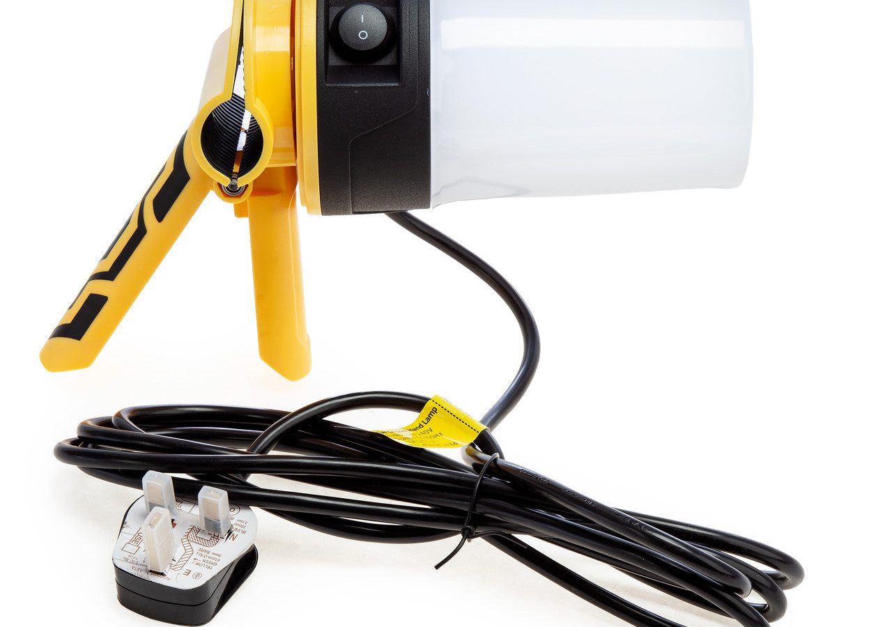 Connexion 88881 LED Gripper Light 15W 1500 Lumens IP44 (110V)