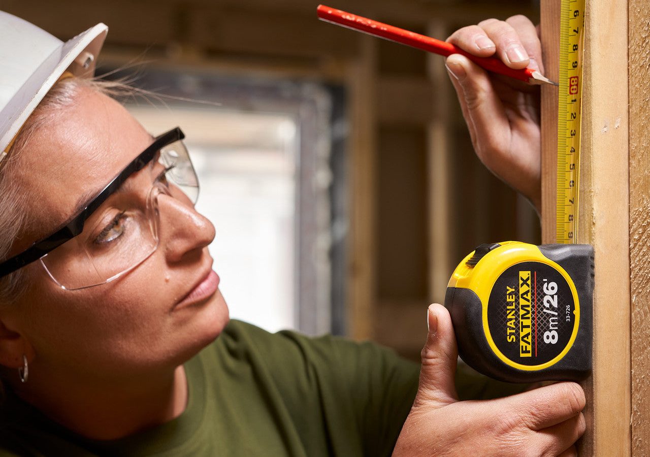 Stanley 0-33-726 FatMax BladeArmor Tape Measure 26′ / 8m