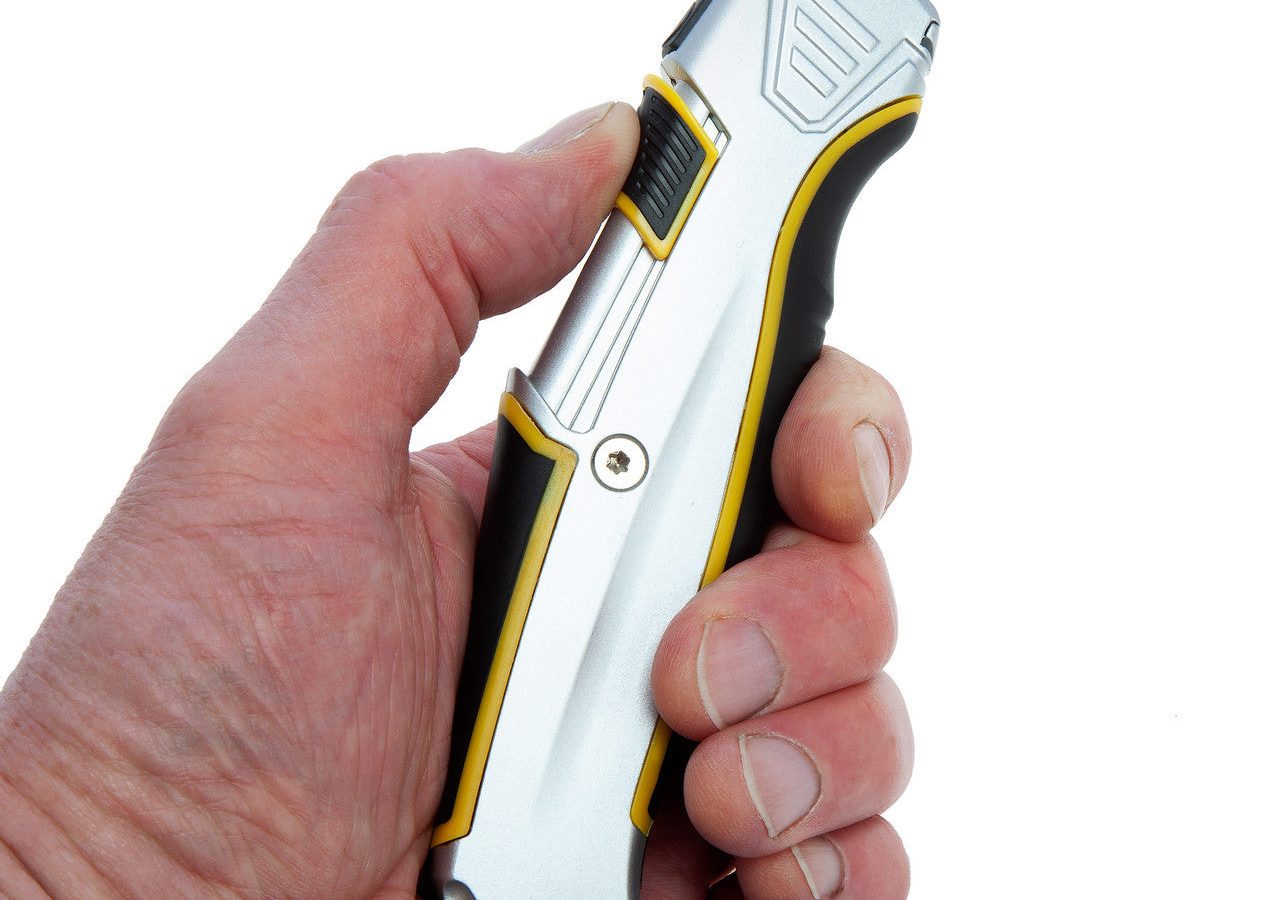 XTrade X0900150 Retractable Blade Utility Knife with Sheath