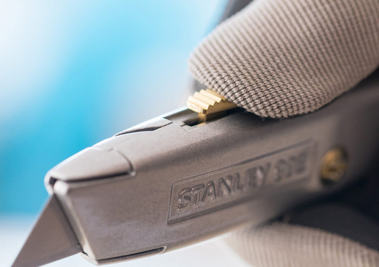 Stanley 2-10-099 99E Classic Retractable Blade Utility Knife