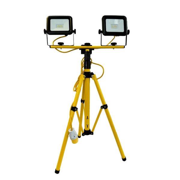 Connexion 10914 LED Dual-Head Telescopic Tripod Uplight 3600 Lumens IP44 (110V)
