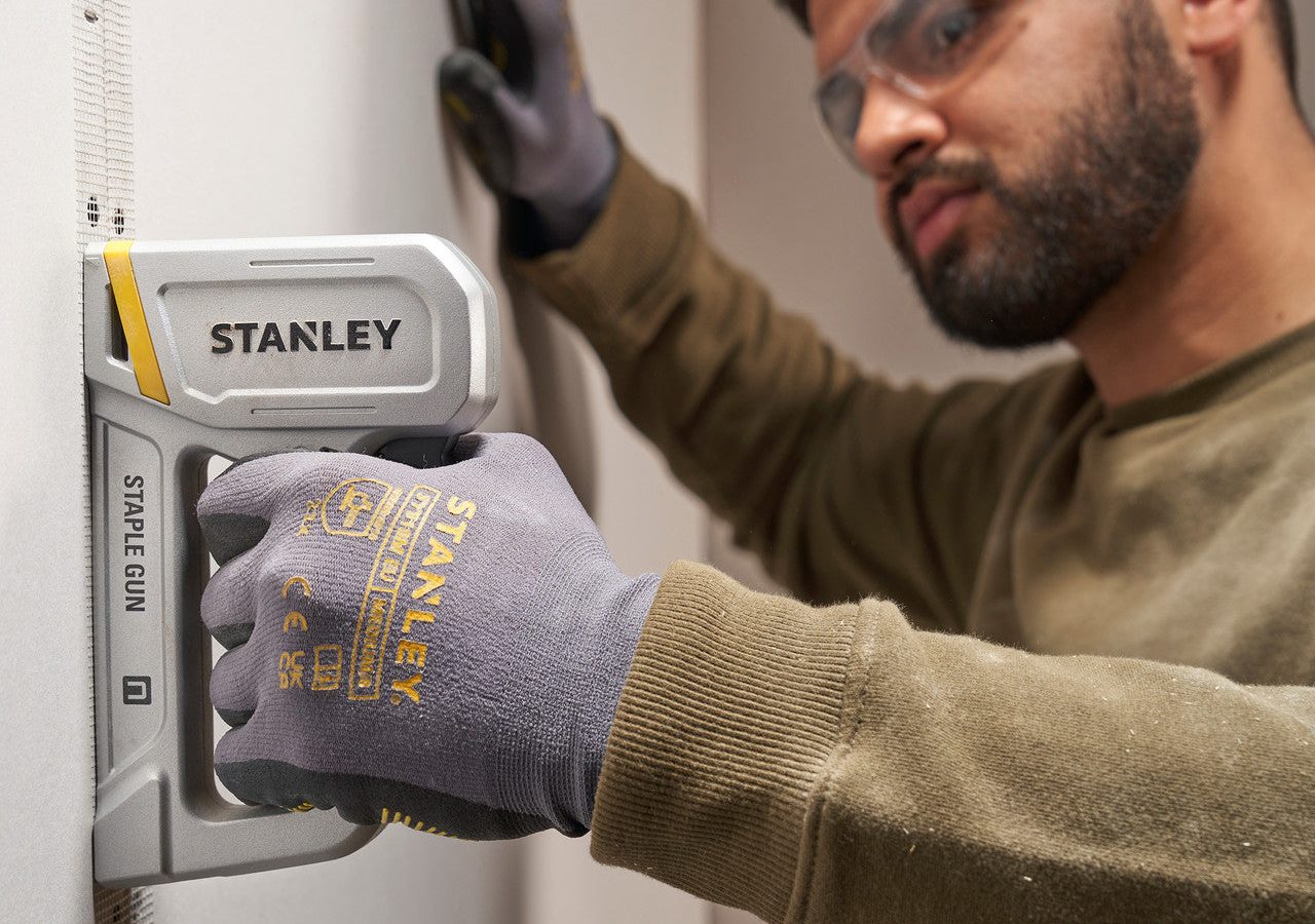 Stanley STHT70150-0 Heavy-Duty Staple Gun