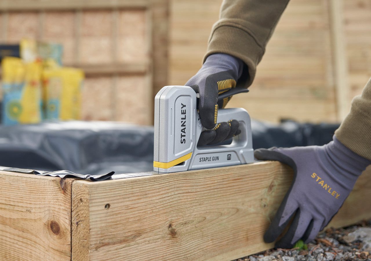 Stanley STHT70150-0 Heavy-Duty Staple Gun